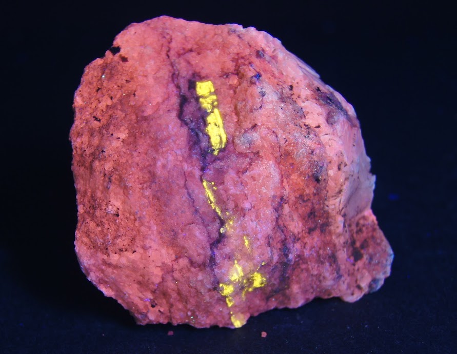 Colección de Minerales Fluorescentes Calcite%252C+Wollastonite.UVc
