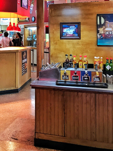 Hamburger Restaurant «Fuddruckers», reviews and photos, 5229 Clark Ave, Lakewood, CA 90712, USA