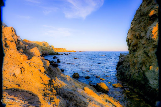 The Cliff @ Lolantonis