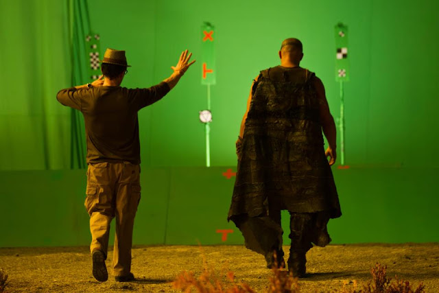 Riddick Director David Twohy and Vin Diesel on set