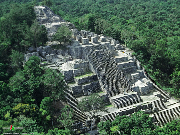 Les plus grandes pyramides dans le monde (PHOTOS) Mexique+-+Pyramide+de+Calakmul