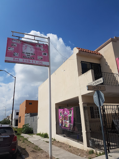 Academia De Belleza, Calle 7 745, Unidad Obrera, Residencial Miraloma, 88710 Reynosa, Tamps., México, Academia de estética | TAMPS