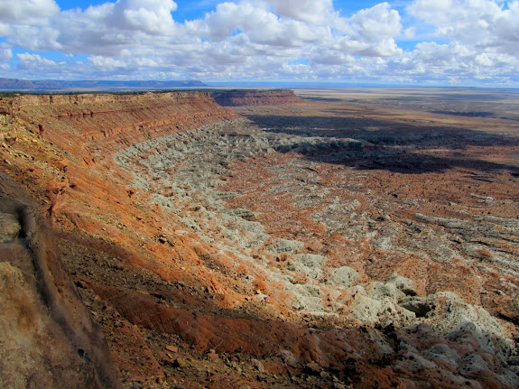 View east along the southern edge of the mesa
