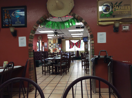 Mexican Restaurant «Las Cazuelas Mexican & Seafood Restaurant», reviews and photos, 16551 N Dysart Rd, Surprise, AZ 85378, USA