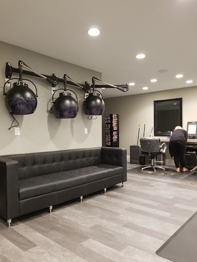 Day Spa «Signatures Salon and Day Spa», reviews and photos, 753 8th St SW, Altoona, IA 50009, USA