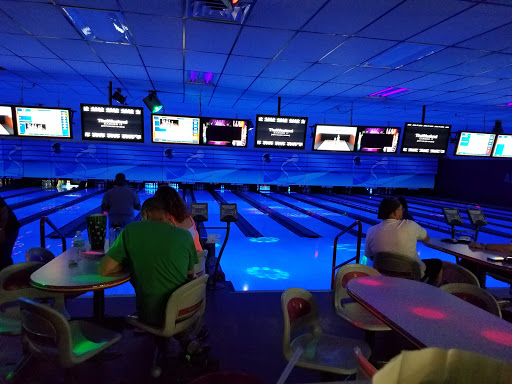 Bowling Alley «Air Lanes Bowling Center», reviews and photos, 4200 Fleur Dr, Des Moines, IA 50321, USA