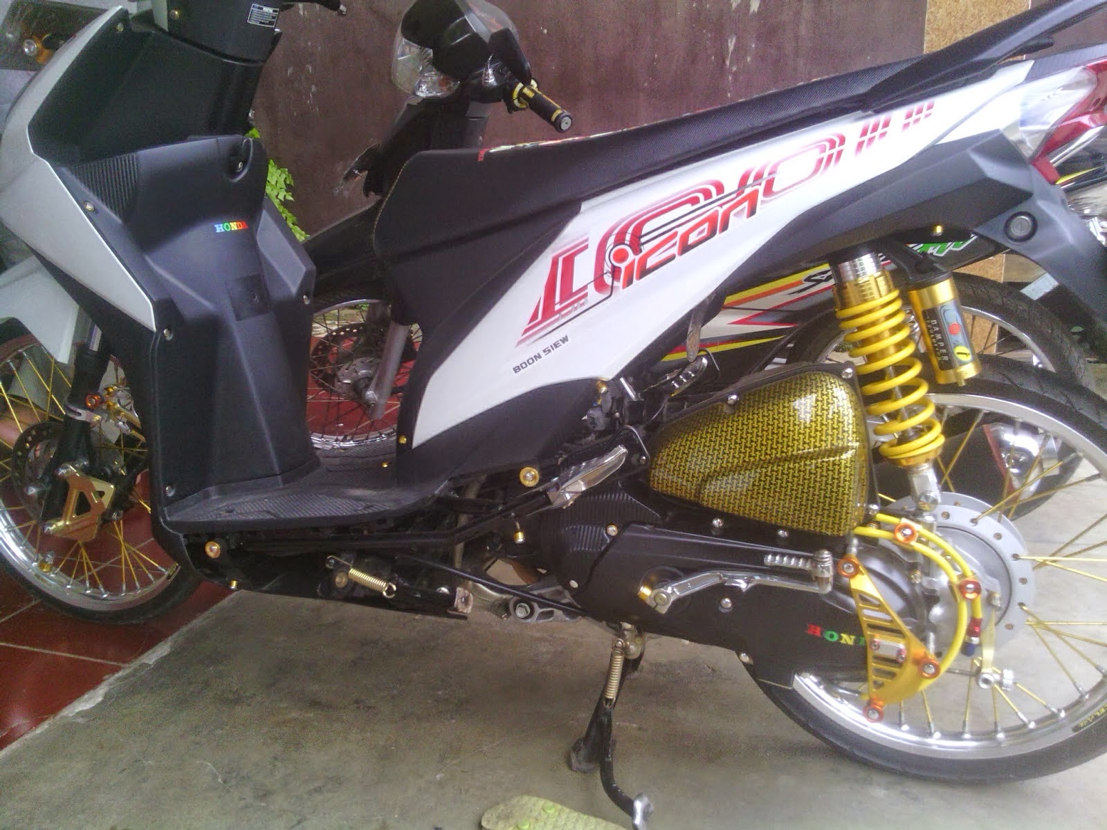 Koleksi Modif Honda Beat Pgm F1 Terlengkap Botol Modifikasi