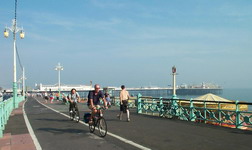 brighton seafront cycle land