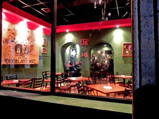 RockHaus Gastropub, Francisco I. Madero 427, Centro, 37000 León, Gto., México, Pub restaurante | GTO
