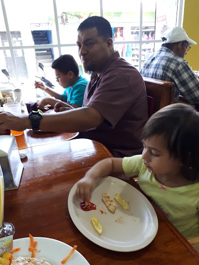 Photos of Pizza Burger Diner Jalapa