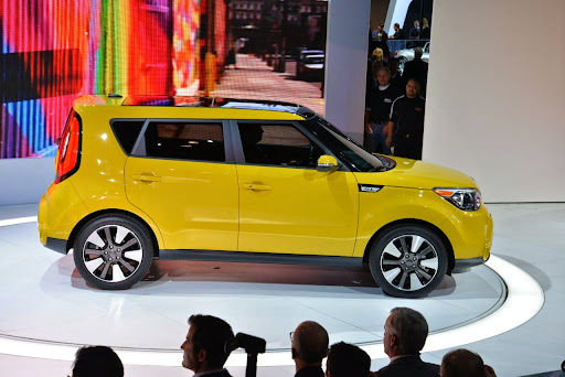 2013 kia soul colors