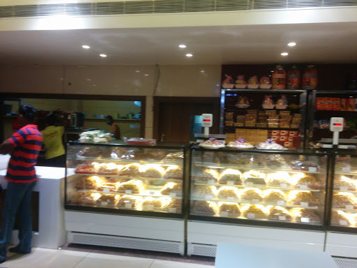 Himalaya Bakers, Dhangu Rd, Sunder Nagar, Pathankot, Punjab 145001, India, Dessert_Restaurant, state PB