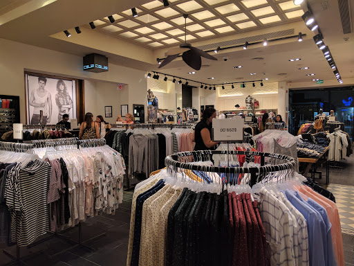 Pull & Bear La Isla, Blvd Kukulcan Km 12.5, Zona hotelera, 77500 Cancun, QROO, México, Tienda de ropa | QROO