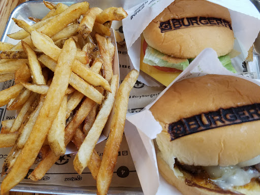 Hamburger Restaurant «BurgerFi», reviews and photos, 2810 Weston Rd, Weston, FL 33331, USA