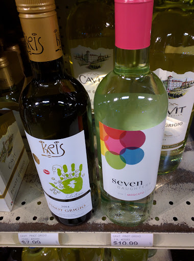 State Line Liquors