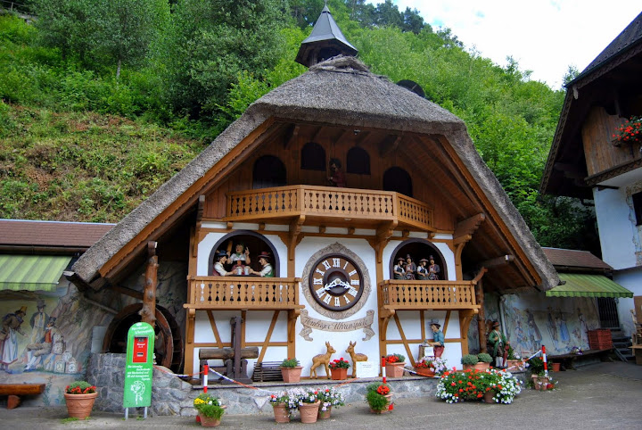 Triberg, St. Georgen y Schiltach. - Alsacia, Selva Negra y Suiza. (7)