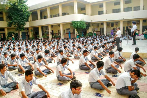Guru Nanak Senior Secondary School, Rajender Residence, Krishna Nagar, Thanesar, Haryana 136118, India, Secondary_school, state HR