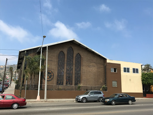 Primera Iglesia del Nazareno, Av. Ruiz 353, Zona Centro, 22800 Ensenada, B.C., México, Iglesia cristiana | BC