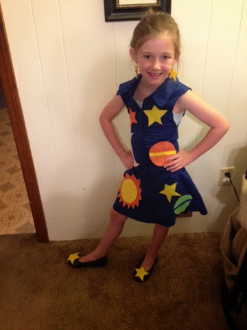 Boots, Bows, & the 5-OH: Magic School Bus Character Day