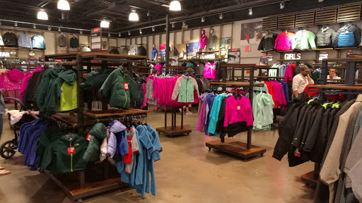 Clothing Store «The North Face Outlet», reviews and photos, 5050 Factory Shops Blvd Suite100, Castle Rock, CO 80108, USA