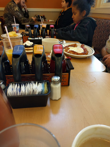 Restaurant «IHOP», reviews and photos, 3077 State Highway Route 27, Franklin Park, NJ 08823, USA