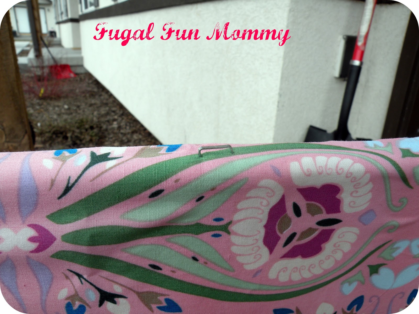 Crafting in my Closet! Pretty Bow holder