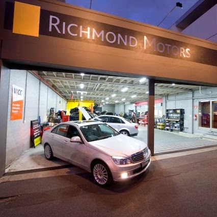 Richmond Motors logo