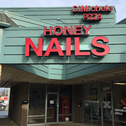 Honey Nails logo