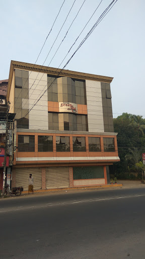 Hotel Dreamland (Thriprayar), NH 17, Triprayar Junction, Near Triprayar Sree Rama Temple, Thrissur, Kerala 680566, India, Indoor_accommodation, state KL