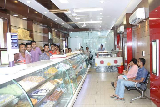 Dhodha Sweets, Railway Rd, Gurdwara Bazar, Kot Kapura, Punjab 151204, India, Shop, state PB