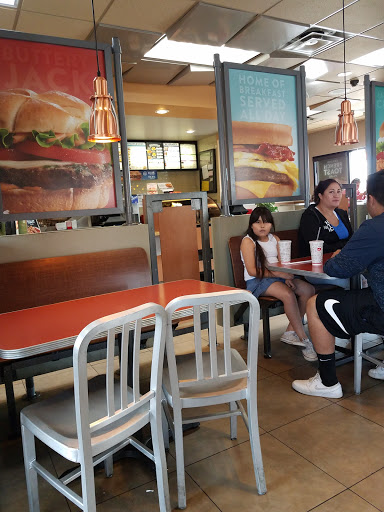 Fast Food Restaurant «Jack in the Box», reviews and photos, 6015 E Parkway Dr, Commerce City, CO 80022, USA