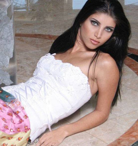 Persian Model Miriam Shenasi white wear