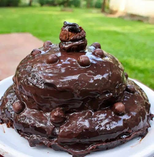 Death by Chocolate Cake recipe by Kavitha Ramaswamy of Foodomania.com | Best Chocolate Cake Ever!
