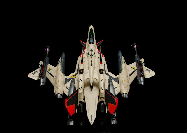Super_YF-29_Isamu_Fighter_04.jpg