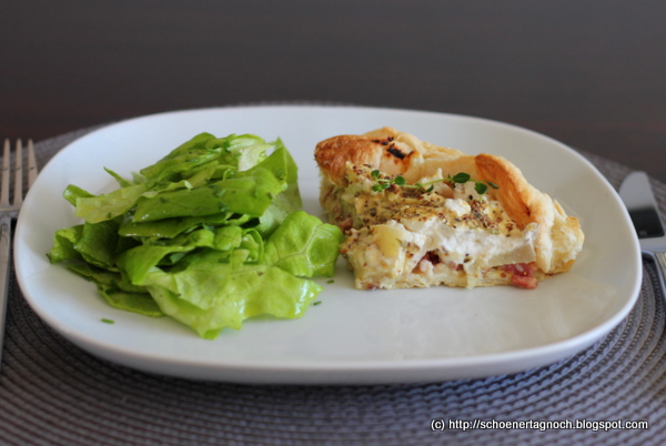 Tarte mit Birnen, Ziegenfrischkäse und scharfem Senf-Dressing - Schöner ...