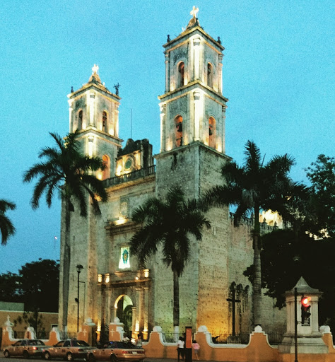Convento De San Bernardino, Valladolid - Cancun 204, Centro, Valladolid, Yuc., México, Institución religiosa | YUC