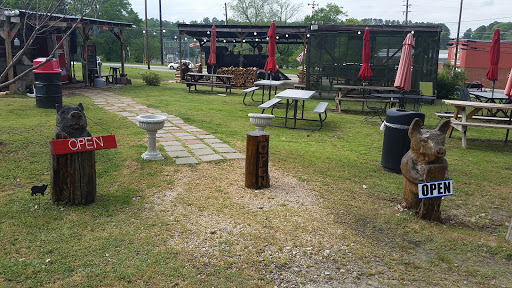Barbecue Restaurant «Iron Pig BBQ», reviews and photos, 121 Epps St, Jefferson, GA 30549, USA