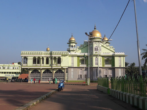 Ullal Juma Masjid & Quthubuzzaman Asseyyid Muhammed Shareeful Madani, Ullal Darga Road, Ullal, Mangaluru, Karnataka 575020, India, Place_of_Worship, state KA