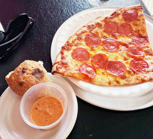 Pizza Restaurant «Mama Mia Pizzeria», reviews and photos, 734 W Bullard Ave, Fresno, CA 93704, USA