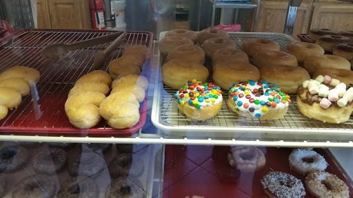 Donut Shop «Donutsdatrock! Rockport Donuts», reviews and photos, 401 TX-35 BUS, Rockport, TX 78382, USA