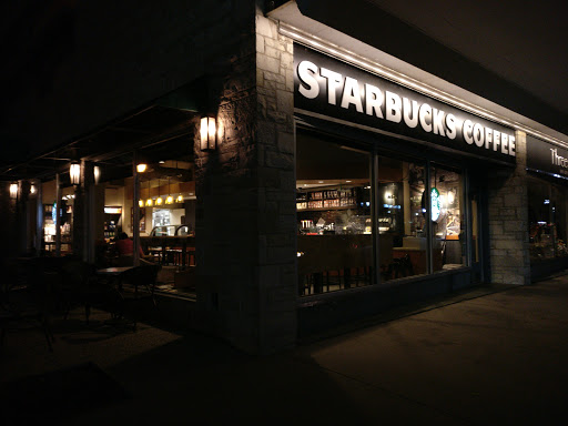 Coffee Shop «Starbucks», reviews and photos, 302 E Silver Spring Dr, Whitefish Bay, WI 53217, USA