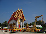 Wat Tham Khao Ngoen