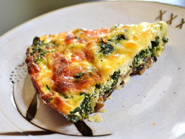 spinach mushroom feta crustless quiche