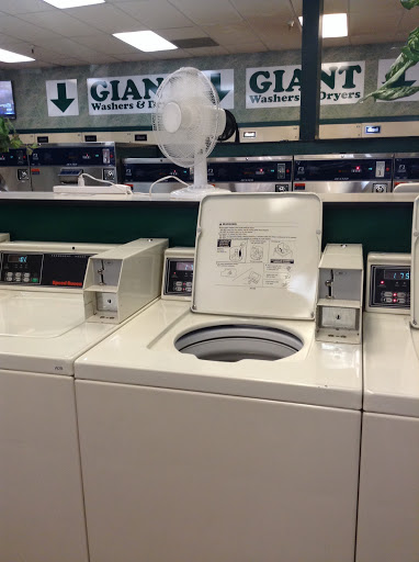 Laundromat «The Laundry Co of Carmichael», reviews and photos, 6450 Fair Oaks Blvd, Carmichael, CA 95608, USA