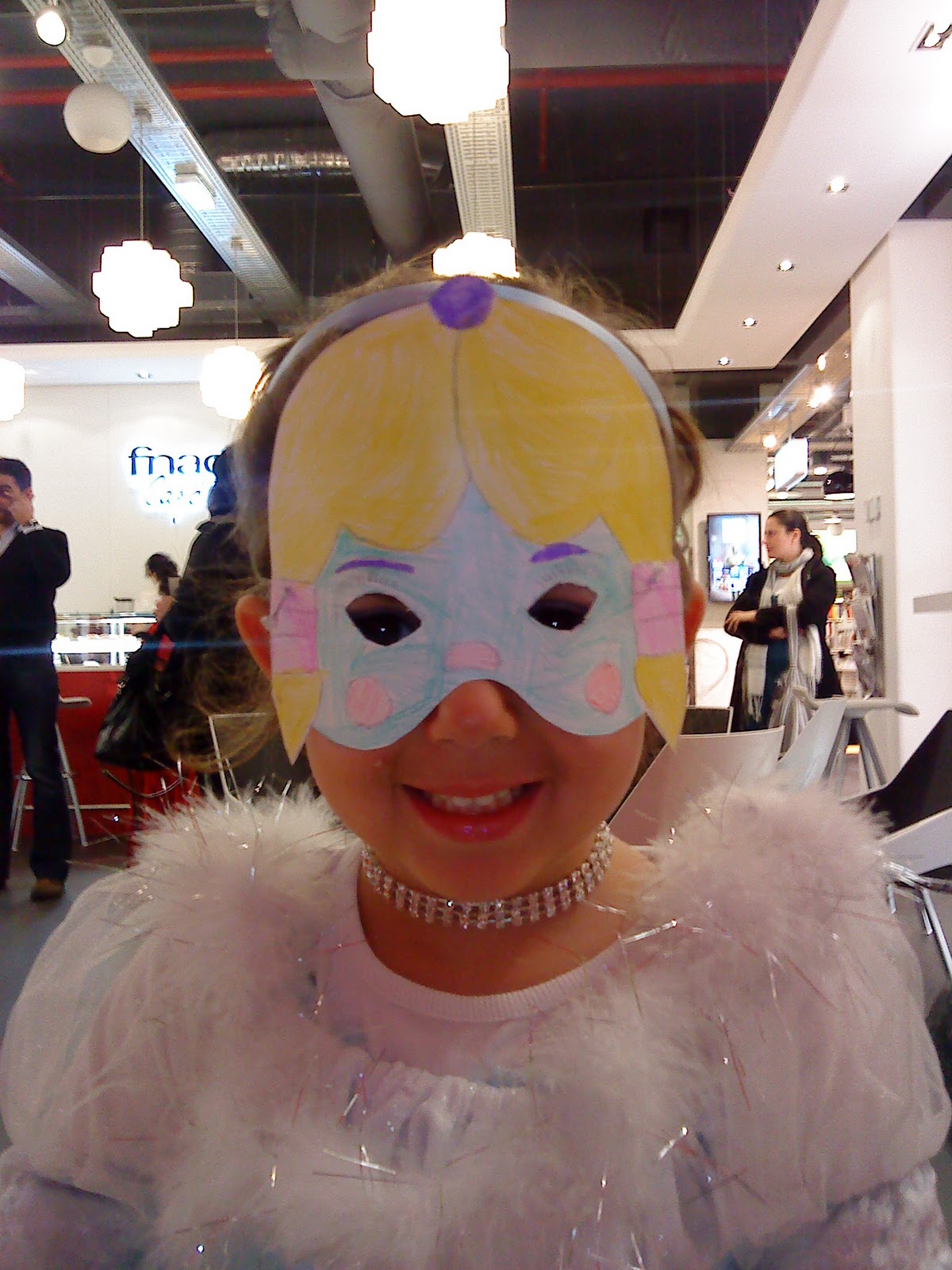 Comboio de Fantasias Máscaras de Carnaval