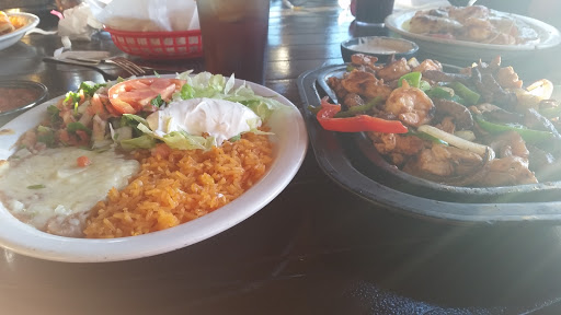 Mexican Restaurant «3 Amigos», reviews and photos, 1720 City Center Blvd, Elizabeth City, NC 27909, USA