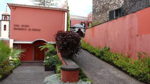 Casa-museu Frederico De Freitas