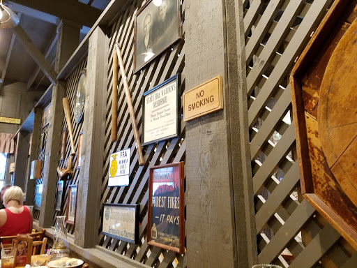 American Restaurant «Cracker Barrel Old Country Store», reviews and photos, 13561 SW 17th Ct, Ocala, FL 34473, USA