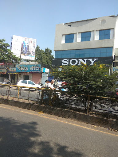 Sony Exclusive, Stop., Ausa Road, MSH 3, Old Aadarsh Colony, Mantri Nagar, Latur, Maharashtra 413512, India, Electricity_Company, state MH