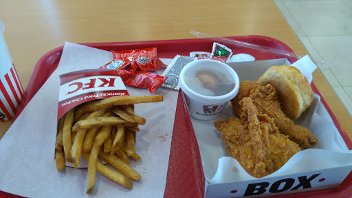 KFC, Blvd. Lic. Anacleto Glez F. Sur 980, Comercial del Sur, 47655 Tepatitlán de Morelos, Jal., México, Restaurante de comida para llevar | JAL